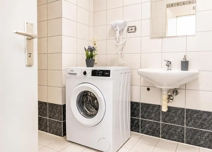 דירה Comfortable 2br Near Burggasse